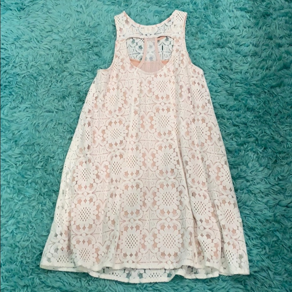 Dress - Picture 2 of 2